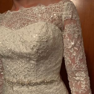 Ivory Lace Long Sleeve Wedding Dress